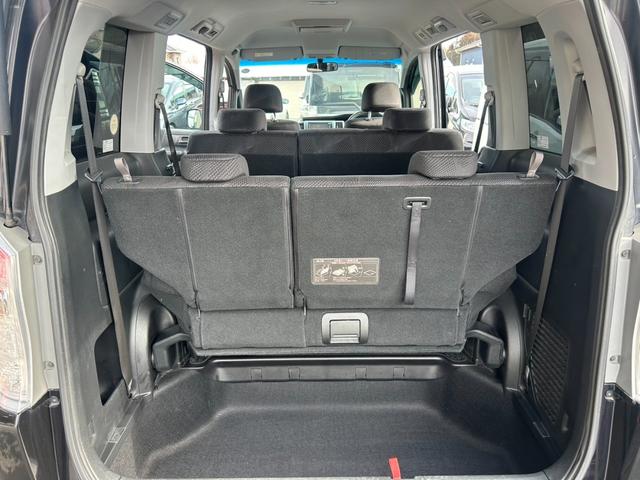 ステップワゴンスパーダ Ｚ　車検整備付き　８人乗り・ベンチシート　両側電動スライドドア　純正ＨＤＤインターナビＴＶ・Ｂモニター・ＤＶＤ再生・音楽録音　ＨＩＤライト＆フォグ　ビルトインＥＴＣ　スマートキー　純正１６インチアルミ（11枚目）