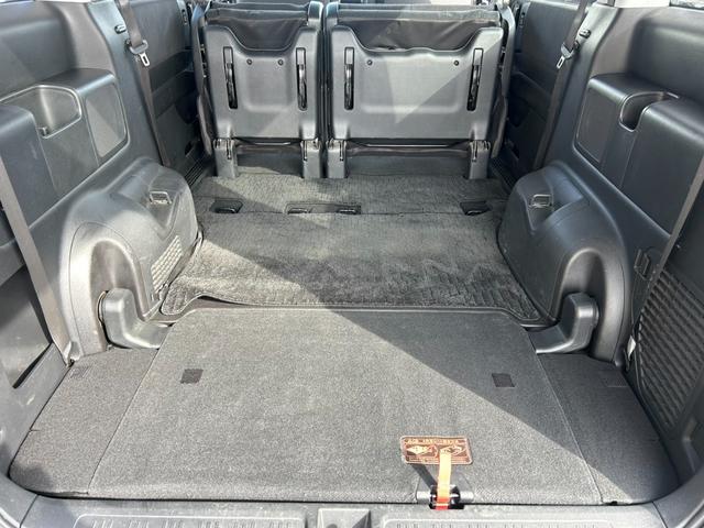 ステップワゴンスパーダ Ｚ　車検整備付き　８人乗り・ベンチシート　両側電動スライドドア　純正ＨＤＤインターナビＴＶ・Ｂモニター・ＤＶＤ再生・音楽録音　ＨＩＤライト＆フォグ　ビルトインＥＴＣ　スマートキー　純正１６インチアルミ（13枚目）