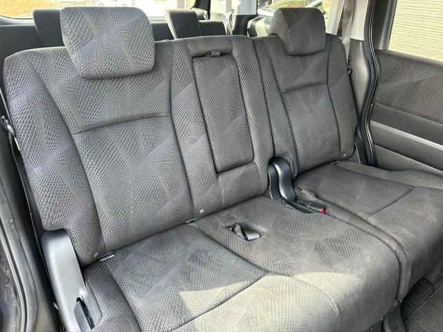 ステップワゴンスパーダ Ｚ　車検整備付き　８人乗り・ベンチシート　両側電動スライドドア　純正ＨＤＤインターナビＴＶ・Ｂモニター・ＤＶＤ再生・音楽録音　ＨＩＤライト＆フォグ　ビルトインＥＴＣ　スマートキー　純正１６インチアルミ（15枚目）