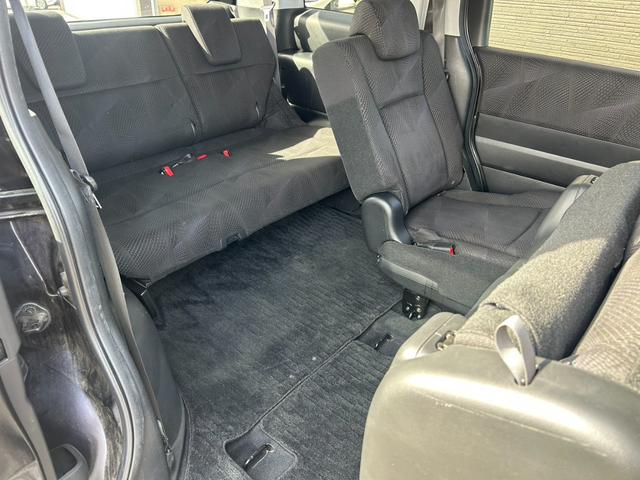 ステップワゴンスパーダ Ｚ　車検整備付き　８人乗り・ベンチシート　両側電動スライドドア　純正ＨＤＤインターナビＴＶ・Ｂモニター・ＤＶＤ再生・音楽録音　ＨＩＤライト＆フォグ　ビルトインＥＴＣ　スマートキー　純正１６インチアルミ（16枚目）