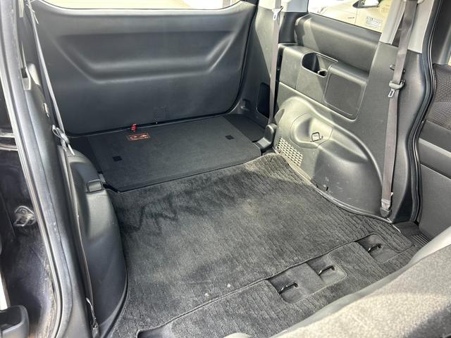 ステップワゴンスパーダ Ｚ　車検整備付き　８人乗り・ベンチシート　両側電動スライドドア　純正ＨＤＤインターナビＴＶ・Ｂモニター・ＤＶＤ再生・音楽録音　ＨＩＤライト＆フォグ　ビルトインＥＴＣ　スマートキー　純正１６インチアルミ（18枚目）