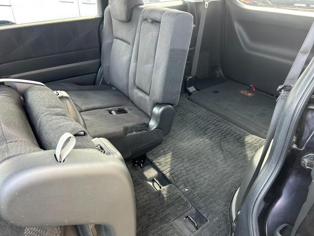 ステップワゴンスパーダ Ｚ　車検整備付き　８人乗り・ベンチシート　両側電動スライドドア　純正ＨＤＤインターナビＴＶ・Ｂモニター・ＤＶＤ再生・音楽録音　ＨＩＤライト＆フォグ　ビルトインＥＴＣ　スマートキー　純正１６インチアルミ（20枚目）