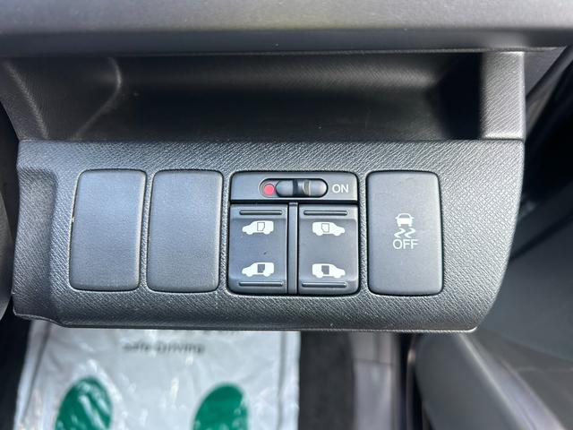 ステップワゴンスパーダ Ｚ　車検整備付き　８人乗り・ベンチシート　両側電動スライドドア　純正ＨＤＤインターナビＴＶ・Ｂモニター・ＤＶＤ再生・音楽録音　ＨＩＤライト＆フォグ　ビルトインＥＴＣ　スマートキー　純正１６インチアルミ（36枚目）