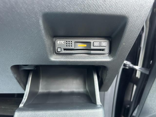 ステップワゴンスパーダ Ｚ　車検整備付き　８人乗り・ベンチシート　両側電動スライドドア　純正ＨＤＤインターナビＴＶ・Ｂモニター・ＤＶＤ再生・音楽録音　ＨＩＤライト＆フォグ　ビルトインＥＴＣ　スマートキー　純正１６インチアルミ（37枚目）