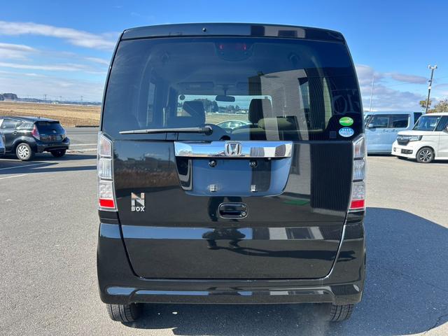 Ｎ－ＢＯＸ Ｇ　１年間保証　車検整備付き　純正ナビＴＶ・Ｂカメラ・Ｂｌｕｅｔｏｏｔｈ　ＵＳＢ接続　両側スライドドア　ベンチシート　プッシュスタート・スマートキー　横滑り防止機能　スタッドレス装着（ＢＳ－ＶＲＸＩＩ）（6枚目）
