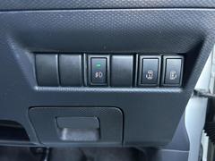 ���ꥪ �ӡ��ָ������դ���ξ¦��ư���饤�ɥɥ����ȣģĥʥӡ��ԣ� 0902475A30260301W001 6