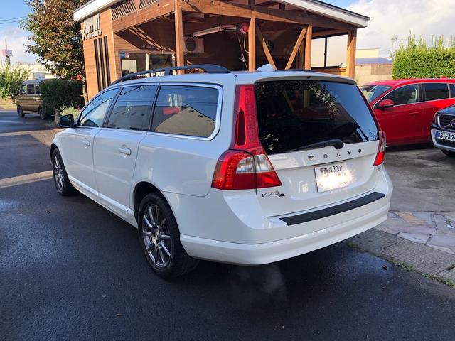 Ｖ７０ Ｔ５　ＳＥ　車検令和７年３月　レザーシート　ナビＥＴＣ（9枚目）