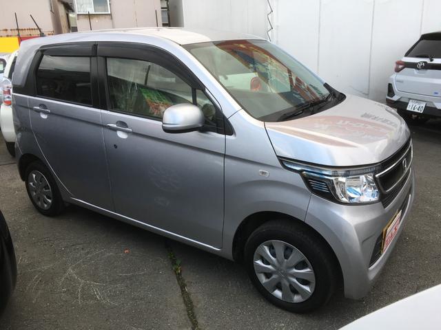 G 4WD CDオーディオ プッシュスタート トラクションコントロール(3枚目)