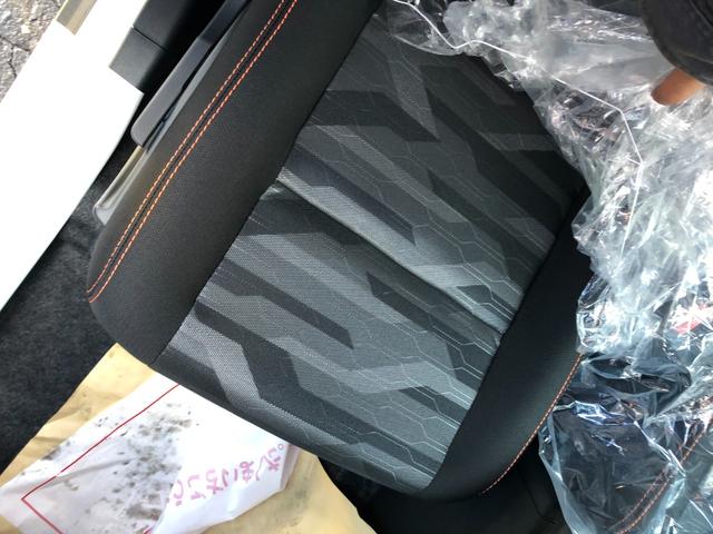 G 4WD スマートアシスト シートヒーター ガラスルーフ(13枚目)