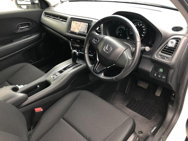 G G(5名) 4WD ナビゲーション フルセグTV CD DVD Bluetooth バックカメラ エンジンスターター ワイパーデアイサー スマートキー Wエアバック 電動格納ミラー 一年保証(2枚目)