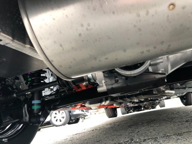 ハイブリッドZ 4WD 8インチディスプレイオーディオ パノラミックビューモニター フルセグTV CD・DVD ETC 両側パワースライドドア 寒冷地仕様 トヨタセーフティセンス レーダークルーズコントロール(17枚目)