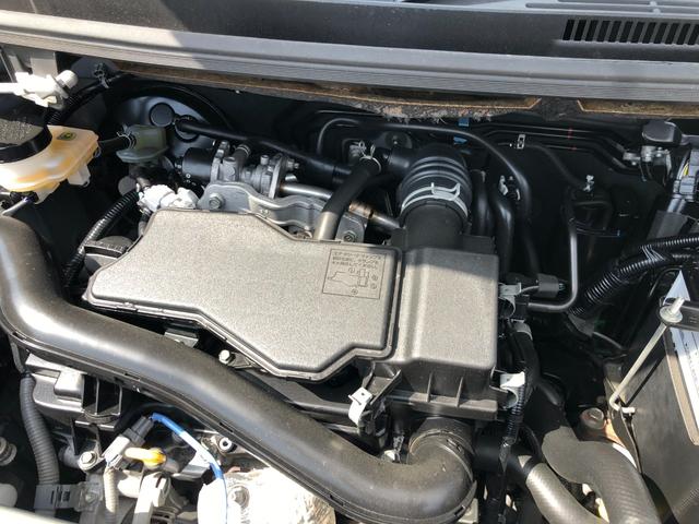 タンク カスタムＧ　４ＷＤ　横滑り防止機能　ＬＥＤライト　１オーナー　クルーズコントロール　オートエアコン　衝突被害軽減装置　Ｐソナー　ナビゲーション　バックカメラ　１７インチアルミホイール　エアロパーツ（18枚目）