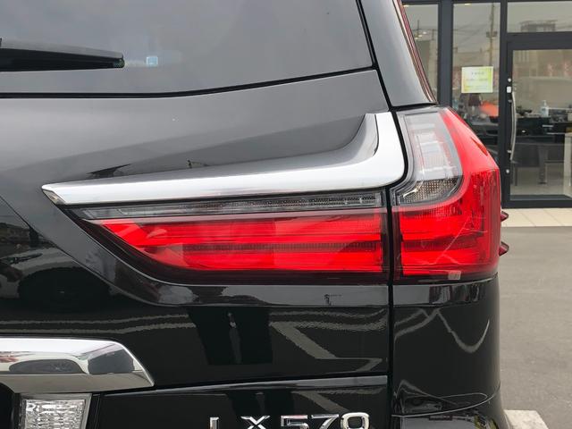 ＬＸ ＬＸ５７０　ＬＸ５７０　４ＷＤ　モデリスタエアロ　シートヒータ　パノラマビュー　パワートランク　１オ－ナ－　オートクルーズ　センターデフロック　パワーシート　電動格納ミラ　レザー　寒冷地　サンルーフ　エアーシート（22枚目）