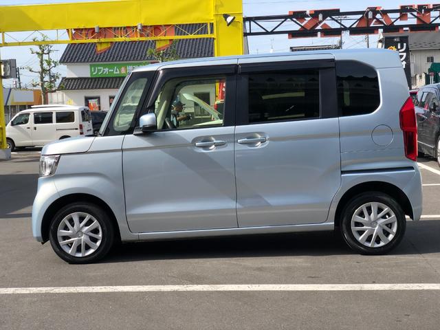 Ｎ－ＢＯＸ Ｇホンダセンシング　フルタイム４ＷＤ　衝突安全ボディ　レーンキープ　両側スライド　キーレス　盗難防止システム　ＬＥＤランプ　クルコン　ベンチシート　ＡＢＳ　横滑り防止　シートヒーター　オートエアコン　メモリナビ　ナビ（13枚目）