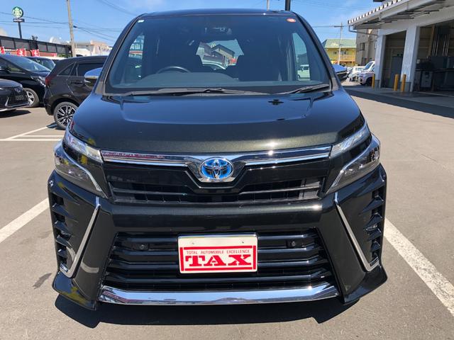 ヴォクシー ハイブリッドＺＳ　煌ＩＩＩ　寒冷地仕様　ＬＥＤライト　ワンオーナー車　前席シートヒーター　盗難防止装置　横滑り防止機能　エアバッグ　クルーズコントロール　ＥＴＣ　ナビ＆ＴＶ　Ｂモニター　後席モニター　コーナーソナー　キーレス（8枚目）