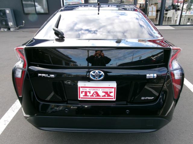 TOYOTA PRIUS S SAFETY PLUS