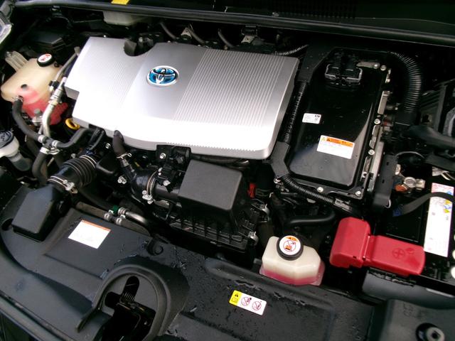 TOYOTA PRIUS S SAFETY PLUS