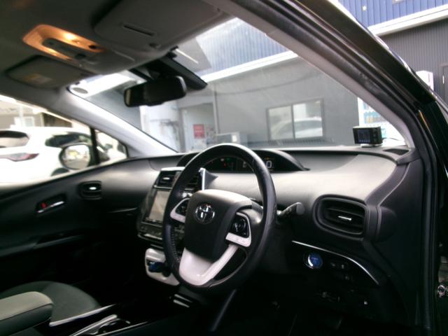 TOYOTA PRIUS S SAFETY PLUS