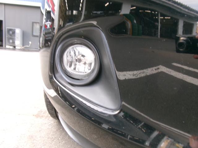 デミオ １３Ｃ－Ｖ　ＨＩＤエディション　純正オ－ディオ　パワーウィンドウ　電動格納ミラー　パワーステアリング　衝突安全ボディ　ＡＢＳ　マニュアルエアコン（17枚目）