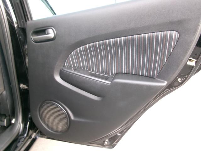 デミオ １３Ｃ－Ｖ　ＨＩＤエディション　純正オ－ディオ　パワーウィンドウ　電動格納ミラー　パワーステアリング　衝突安全ボディ　ＡＢＳ　マニュアルエアコン（24枚目）
