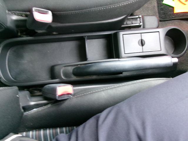 デミオ １３Ｃ－Ｖ　ＨＩＤエディション　純正オ－ディオ　パワーウィンドウ　電動格納ミラー　パワーステアリング　衝突安全ボディ　ＡＢＳ　マニュアルエアコン（33枚目）