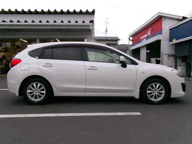 インプレッサスポーツ １．６ｉ－Ｌ　４ＷＤ車　ＡＵＴＯエアコン　アイドリングＳ　イモビライザー　リヤビューカメラ　ＶＤＣ　ブルートゥースオーディオ　ナビＴＶ　キーレスキー　助手席エアバック　運転席エアバッグ　地デジ　ＤＶＤ再生　ＡＢＳ（10枚目）