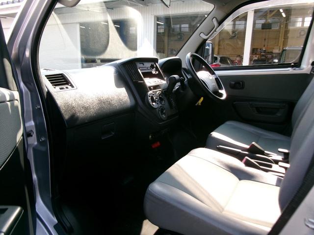 ライトエースバン 　４ＷＤ　社外アルミホイ－ル　パワーウィンドウ　マニュアルエアコン　ドライブレコーダー　ＥＴＣ　ワイヤレスキー（33枚目）