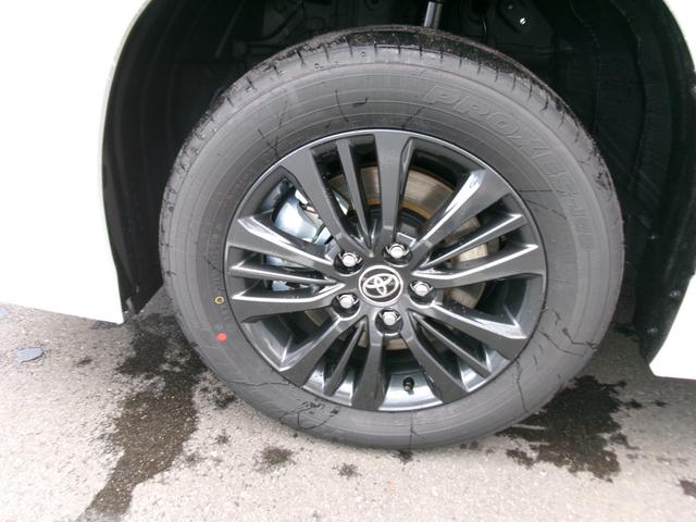 ヴォクシー Ｓ－Ｚ　４ＷＤ　ダブルエアコン　ＬＥＤヘッドライト　横滑り防止　オートハイビーム　ＥＴＣ　シートヒーター　リアカメラ　　キーレス　クルコン　オートライト　ナビ　車線逸脱警報　寒冷地仕様　ソナー　フルフラット（17枚目）