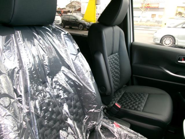 ヴォクシー Ｓ－Ｚ　４ＷＤ　ダブルエアコン　ＬＥＤヘッドライト　横滑り防止　オートハイビーム　ＥＴＣ　シートヒーター　リアカメラ　　キーレス　クルコン　オートライト　ナビ　車線逸脱警報　寒冷地仕様　ソナー　フルフラット（18枚目）