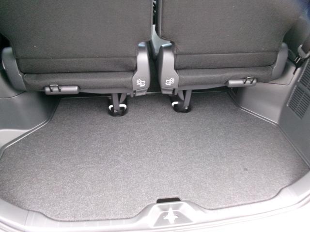 ヴォクシー Ｓ－Ｚ　４ＷＤ　ダブルエアコン　ＬＥＤヘッドライト　横滑り防止　オートハイビーム　ＥＴＣ　シートヒーター　リアカメラ　　キーレス　クルコン　オートライト　ナビ　車線逸脱警報　寒冷地仕様　ソナー　フルフラット（26枚目）