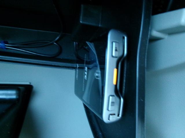 エブリイワゴン ＰＺターボスペシャル　パートタイム４ＷＤ　キーレススタートシステム　Ｂソナー　運転席シートヒーター　フルフラット　ＥＳＣ　フルオートエアコン　ベンチシート　プッシュスタートスマートキー　盗難防止システム　オートライト　ＰＷ（3枚目）