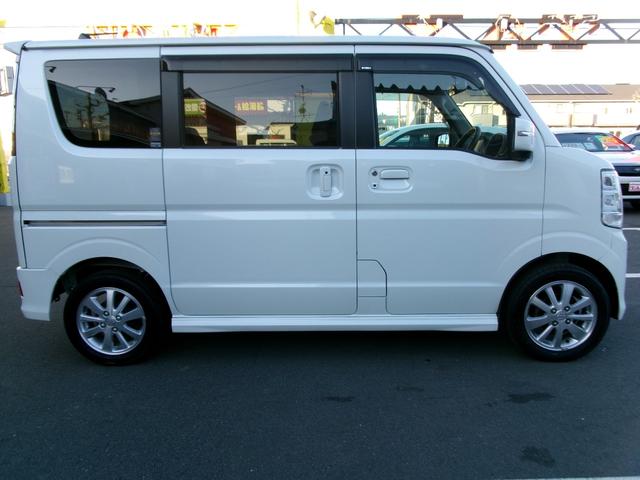 エブリイワゴン ＰＺターボスペシャル　パートタイム４ＷＤ　キーレススタートシステム　Ｂソナー　運転席シートヒーター　フルフラット　ＥＳＣ　フルオートエアコン　ベンチシート　プッシュスタートスマートキー　盗難防止システム　オートライト　ＰＷ（10枚目）