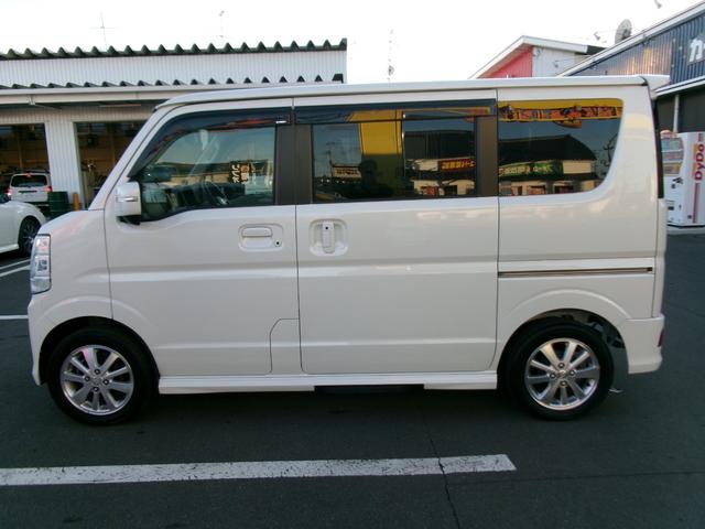 エブリイワゴン ＰＺターボスペシャル　パートタイム４ＷＤ　キーレススタートシステム　Ｂソナー　運転席シートヒーター　フルフラット　ＥＳＣ　フルオートエアコン　ベンチシート　プッシュスタートスマートキー　盗難防止システム　オートライト　ＰＷ（14枚目）