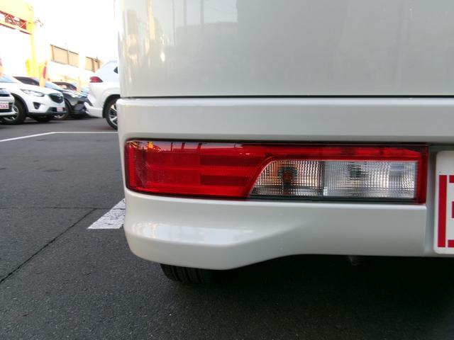 エブリイワゴン ＰＺターボスペシャル　パートタイム４ＷＤ　キーレススタートシステム　Ｂソナー　運転席シートヒーター　フルフラット　ＥＳＣ　フルオートエアコン　ベンチシート　プッシュスタートスマートキー　盗難防止システム　オートライト　ＰＷ（17枚目）