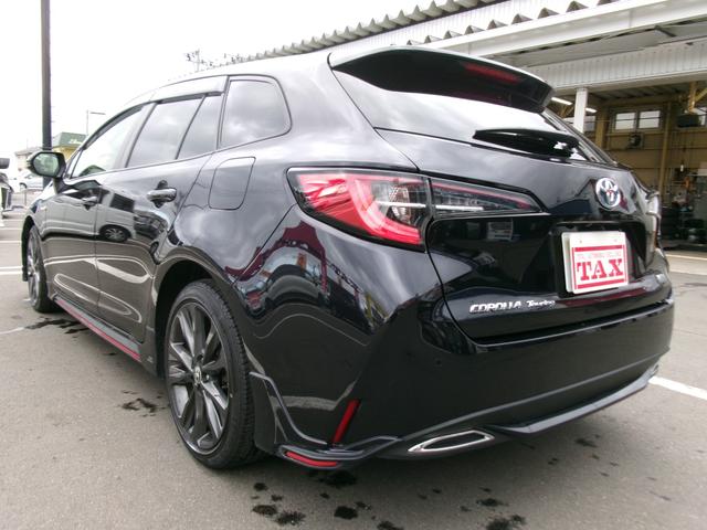 カローラツーリング ハイブリッド　ダブルバイビー　４ＷＤ　ブルートゥースオーディオ　電動格納ミラー　車線逸脱警報　ＡＨＢ　バックモニタ－　パーキングセンサー　ＬＥＤヘッド　シートヒーター　横滑り防止装置　クルーズコントロール　スマートキー　ＡＣ（13枚目）