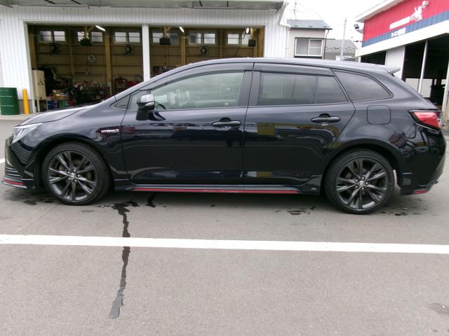 カローラツーリング ハイブリッド　ダブルバイビー　４ＷＤ　ブルートゥースオーディオ　電動格納ミラー　車線逸脱警報　ＡＨＢ　バックモニタ－　パーキングセンサー　ＬＥＤヘッド　シートヒーター　横滑り防止装置　クルーズコントロール　スマートキー　ＡＣ（14枚目）