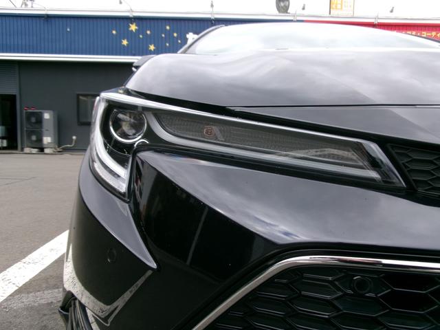 カローラツーリング ハイブリッド　ダブルバイビー　４ＷＤ　ブルートゥースオーディオ　電動格納ミラー　車線逸脱警報　ＡＨＢ　バックモニタ－　パーキングセンサー　ＬＥＤヘッド　シートヒーター　横滑り防止装置　クルーズコントロール　スマートキー　ＡＣ（16枚目）