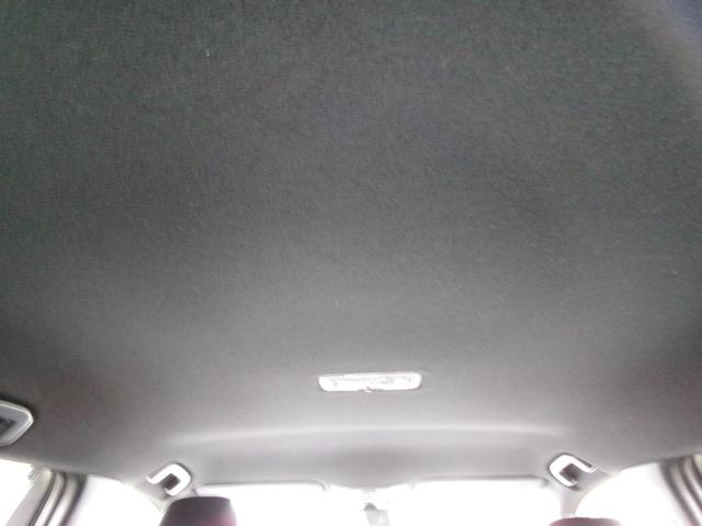 カローラツーリング ハイブリッド　ダブルバイビー　４ＷＤ　ブルートゥースオーディオ　電動格納ミラー　車線逸脱警報　ＡＨＢ　バックモニタ－　パーキングセンサー　ＬＥＤヘッド　シートヒーター　横滑り防止装置　クルーズコントロール　スマートキー　ＡＣ（42枚目）