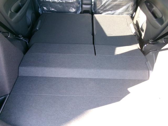 フィット ｅ：ＨＥＶホーム　４ＷＤ　ＬＫＡＳ　ＶＳＡ　オートマチックハイビーム　サイドカーテンエアバック　衝突安全ボディ　前後ソナー　スマートキ　ＥＣＯＮモード　踏み間違い防止　盗難防止装置　クルコン　パワーウィンドウ（32枚目）