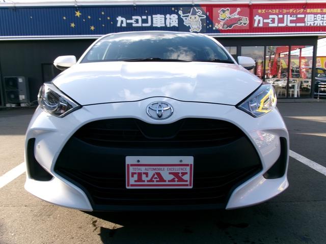 ヤリス Ｘ　４ＷＤ　追突防止装置　車線逸脱　ＵＳＢポート　ブルートゥース　Ａライト　電動格納ドアミラー　ＶＳＣ　スマートキー＆プッシュスタート　イモビライザー　寒冷地仕様　マニュアルエアコン　ナビ　Ａクルコン（8枚目）