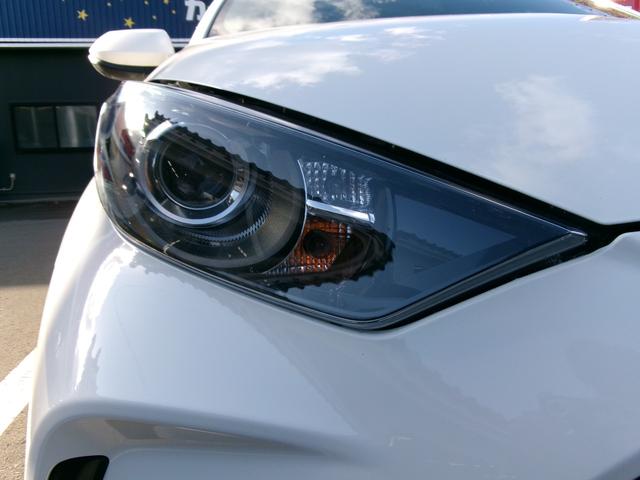 ヤリス Ｘ　４ＷＤ　追突防止装置　車線逸脱　ＵＳＢポート　ブルートゥース　Ａライト　電動格納ドアミラー　ＶＳＣ　スマートキー＆プッシュスタート　イモビライザー　寒冷地仕様　マニュアルエアコン　ナビ　Ａクルコン（15枚目）