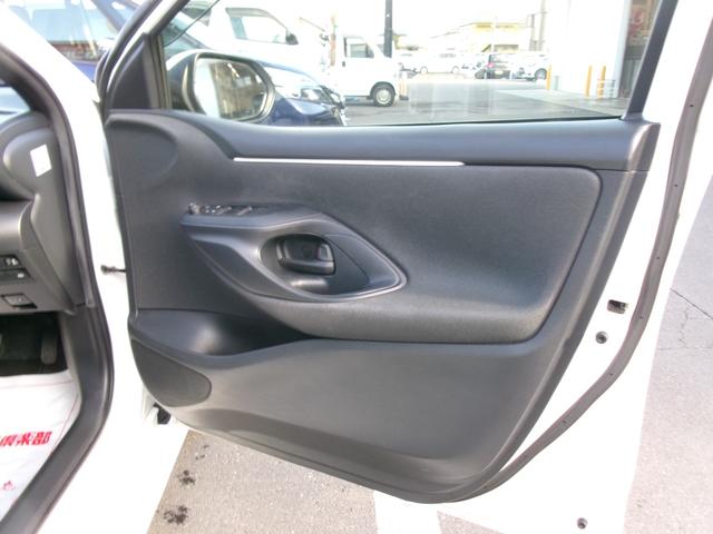 ヤリス Ｘ　４ＷＤ　追突防止装置　車線逸脱　ＵＳＢポート　ブルートゥース　Ａライト　電動格納ドアミラー　ＶＳＣ　スマートキー＆プッシュスタート　イモビライザー　寒冷地仕様　マニュアルエアコン　ナビ　Ａクルコン（24枚目）