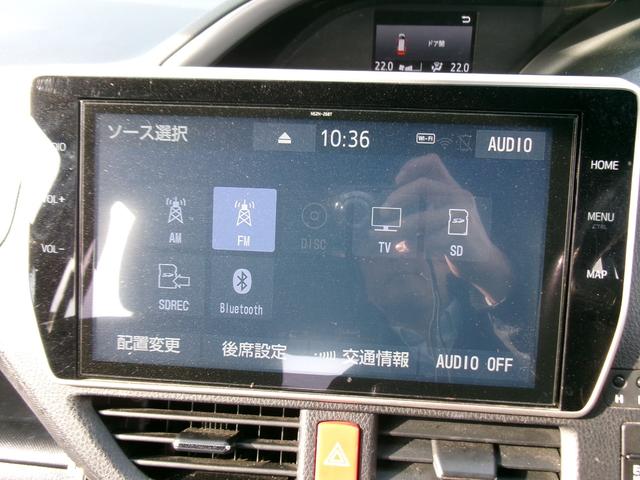 ヴォクシー ＺＳ　煌ＩＩ　４ＷＤ　コーナーソナー　Ｂｌｕｅｔｏｏｔｈオーディオ　電動格納ミラー　ＶＳＣ　オートマチックハイビーム　ナビ＆ＴＶ　ＤＶＤ再生可能　スマートキ－　ＰＳ　キーレスエントリー　地デジＴＶ　ＡＢＳ　寒冷地（2枚目）