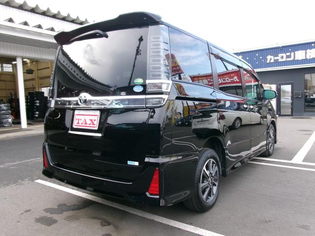 ヴォクシー ＺＳ　煌ＩＩ　４ＷＤ　コーナーソナー　Ｂｌｕｅｔｏｏｔｈオーディオ　電動格納ミラー　ＶＳＣ　オートマチックハイビーム　ナビ＆ＴＶ　ＤＶＤ再生可能　スマートキ－　ＰＳ　キーレスエントリー　地デジＴＶ　ＡＢＳ　寒冷地（12枚目）