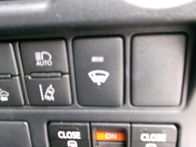 ヴォクシー ＺＳ　煌ＩＩ　４ＷＤ　コーナーソナー　Ｂｌｕｅｔｏｏｔｈオーディオ　電動格納ミラー　ＶＳＣ　オートマチックハイビーム　ナビ＆ＴＶ　ＤＶＤ再生可能　スマートキ－　ＰＳ　キーレスエントリー　地デジＴＶ　ＡＢＳ　寒冷地（37枚目）