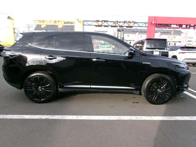 ハリアーハイブリッド エレガンス　４ＷＤ　衝突安全ボディ　サイドカーテンエアバック　イモビライザー　エアコン　Ｓキー　ＡＢＳ　パワーウインドウ　キーレス　パワーステアリング　Ｐシート　ＶＳＡ（10枚目）