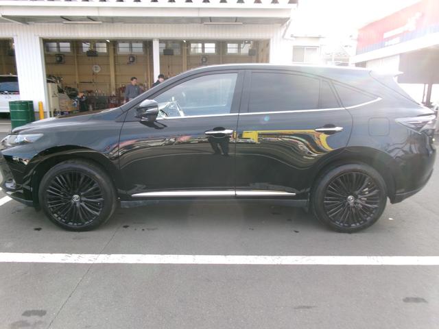 ハリアーハイブリッド エレガンス　４ＷＤ　衝突安全ボディ　サイドカーテンエアバック　イモビライザー　エアコン　Ｓキー　ＡＢＳ　パワーウインドウ　キーレス　パワーステアリング　Ｐシート　ＶＳＡ（14枚目）