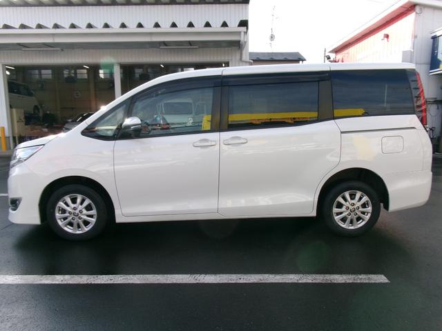 ノア G 4WD LEDライト TSS デュアルエアバック エアバッグ キーレス 盗難防止装置 横滑り防止 ABS スマートキー クルーズコントロール AHB シートヒーター アイドリングストップ オートライト(14枚目)