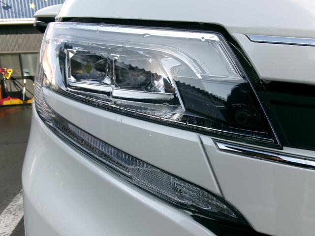 ノア G 4WD LEDライト TSS デュアルエアバック エアバッグ キーレス 盗難防止装置 横滑り防止 ABS スマートキー クルーズコントロール AHB シートヒーター アイドリングストップ オートライト(15枚目)