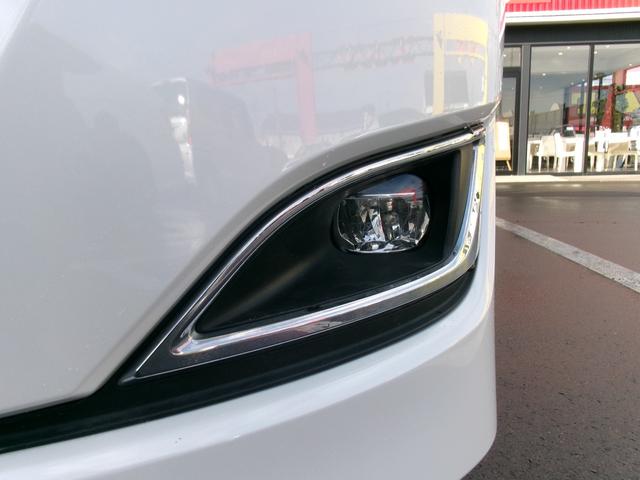 ノア G 4WD LEDライト TSS デュアルエアバック エアバッグ キーレス 盗難防止装置 横滑り防止 ABS スマートキー クルーズコントロール AHB シートヒーター アイドリングストップ オートライト(18枚目)